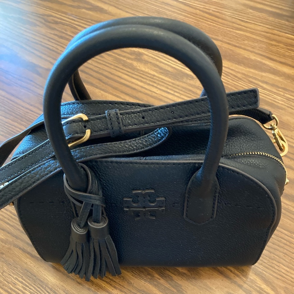 Tory Burch black 2way bag !